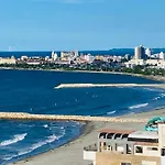 Apartamento 1804 Cartagena Bocagrande hermosa vista a 1 cuadra de la playa